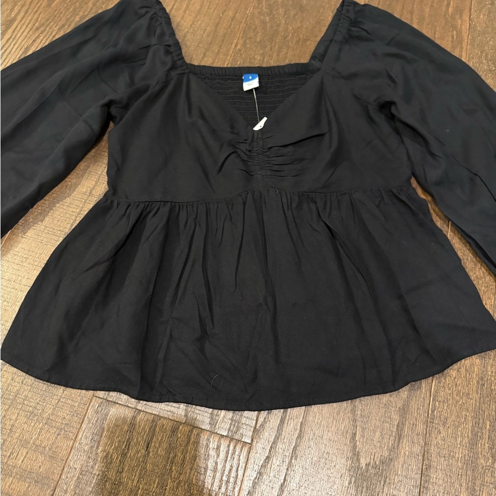 Old Navy Women’s peplum black top Long Sleeve Blouse size small - Picture 2 of 6